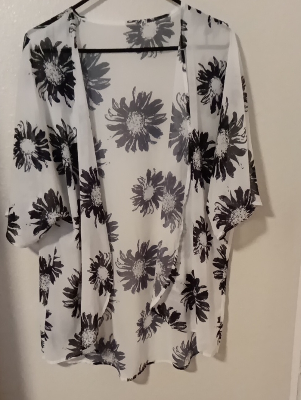 Daisy Black & White Floral Sheer Kimono Cardigan